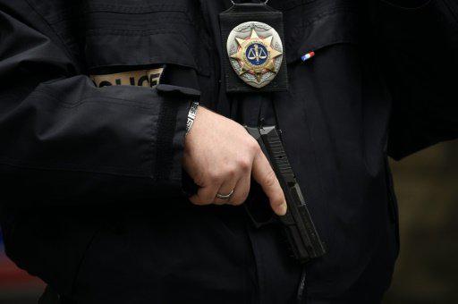 Un forcené abattu dans l'Isère, cinq policiers en garde à vue
