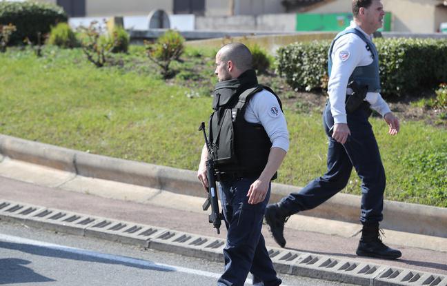 Fusillade dans un lycée à Grasse: le frère d'un ami du suspect en garde à vue