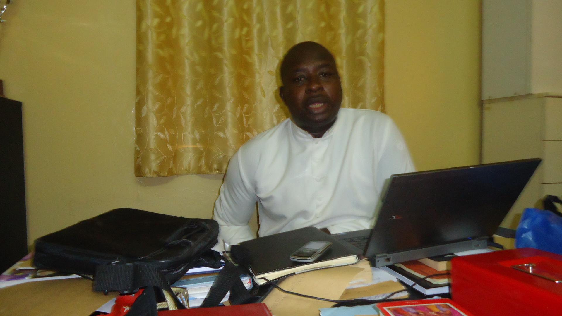 Abbé Alphonse William Ndour: "Ce qu'est le Triduum pascal"