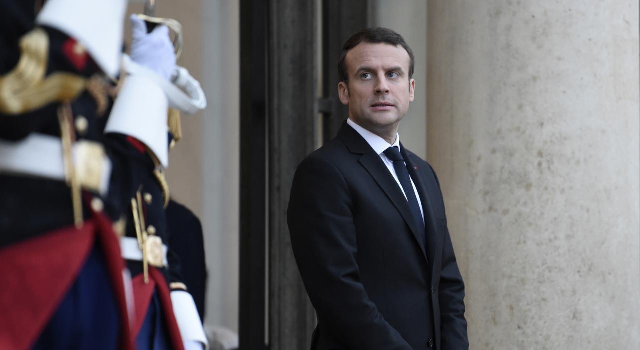 Emmanuel Macron à ses ministres: "Certaines de vos notes, c'est du pipi de chat" !
