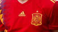 Le nouveau maillot de l'Espagne fait déjà polémique