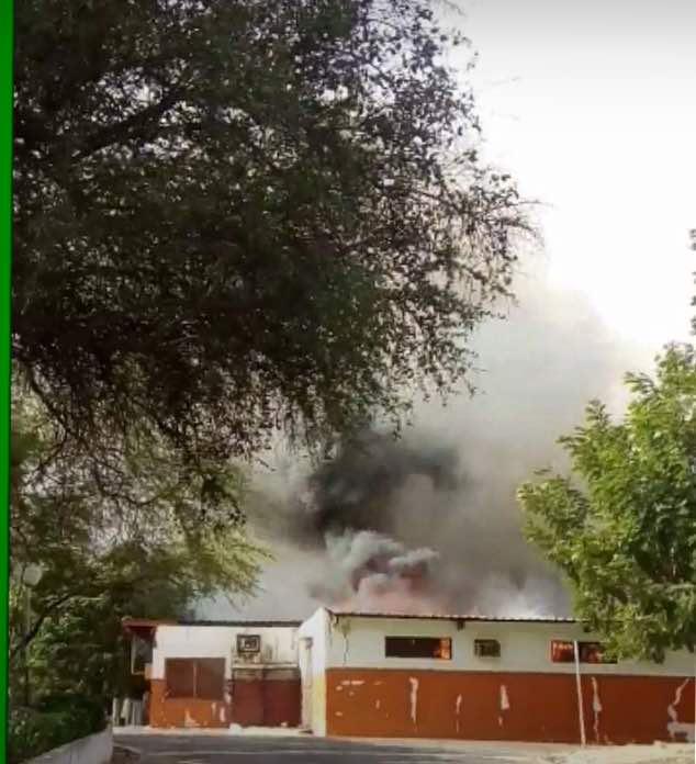 L'ancien supermarché de la Cité Mbaye-Mbaye de Mboro transformé en temple Bouddhiste prend feu
