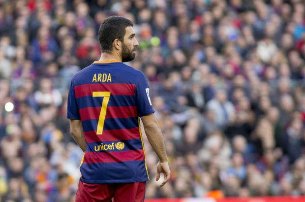 C'est maintenant sûr, Arda Turan va quitter le Barça cet hiver