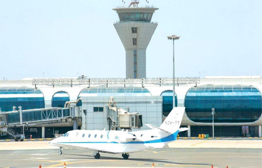 AIBD : 92 Somaliens expulsés des Usa maltraités et forcés à uriner sur eux-mêmes dans un avion le jour de l'inauguration