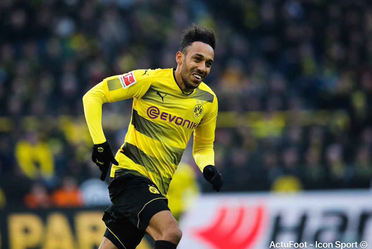 BREAKING !!! Aubameyang vient d'arriver au centre d'entraînement d'Arsenal