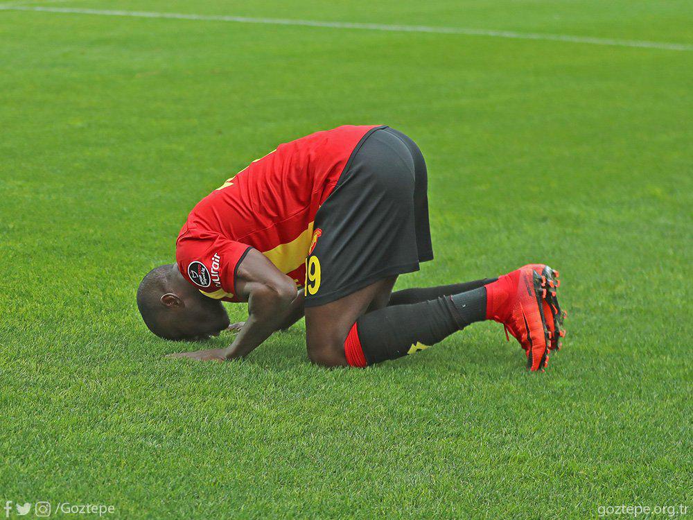 Vidéo - Regardez le premier but de Demba Ba avec Goztepe