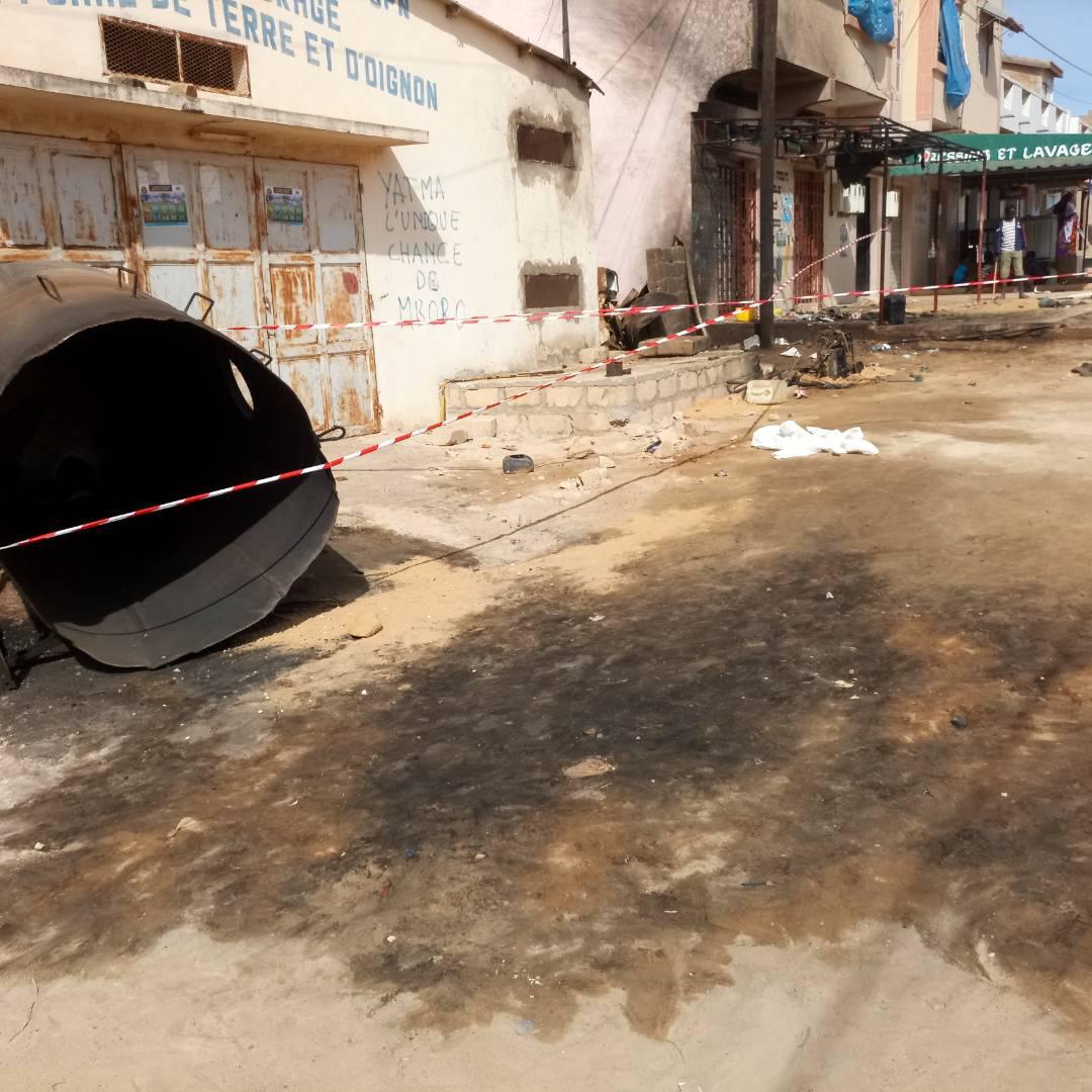 URGENT - Le bilan de l'explosion d'une station d'essence clandestine à Mboro est passé de un à 3 morts