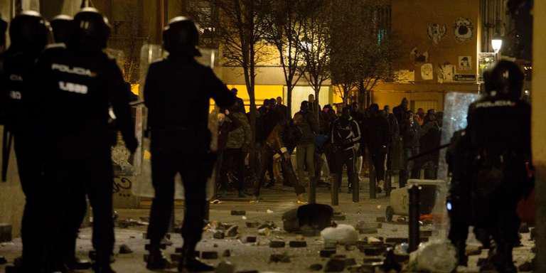 Vidéo - Regardez comment les policiers espagnols ont assommé le Sénégalais