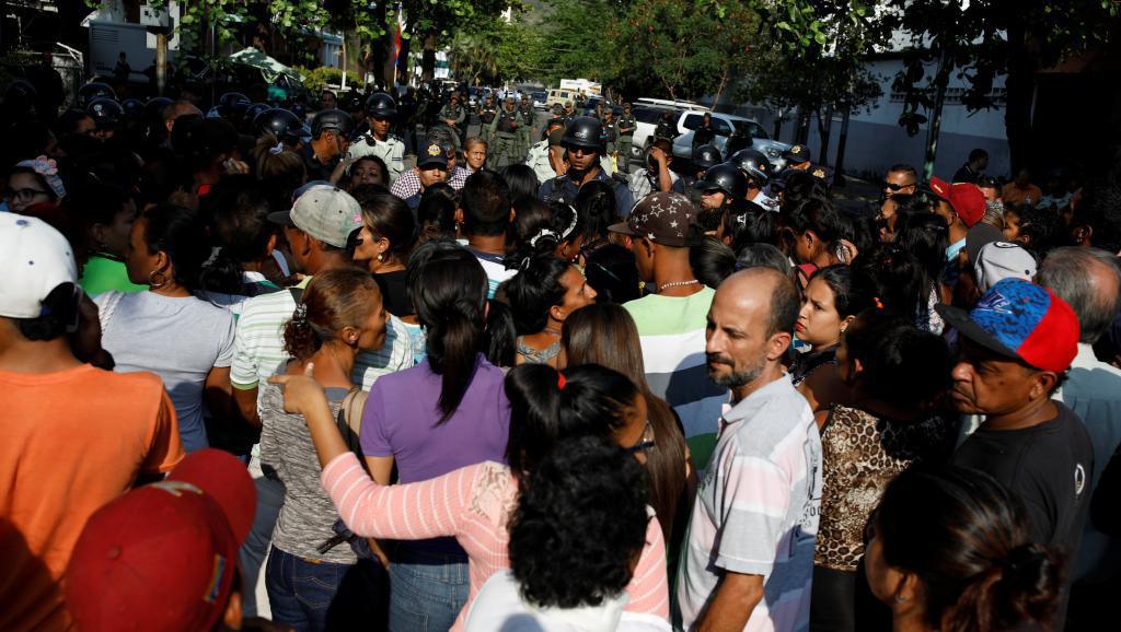 Venezuela : 5 policiers arrêtés après un drame qui a fait 68 morts dans une prison