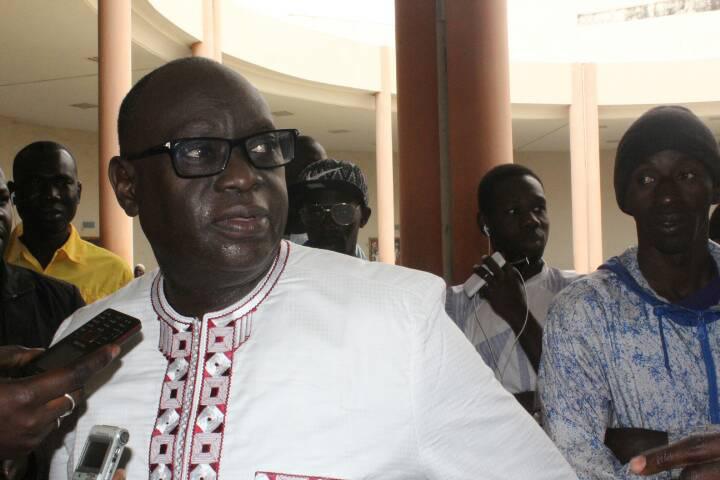 Audio - Me El haj Diouf à sa sortie d'audience : "C'est un procès honteux pour permettre à Macky Sall d'intimider les populations"