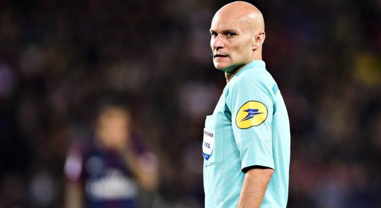 Désigné meilleur arbitre de Ligue 1, Tony Chapron privé de trophée