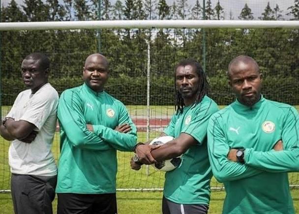Aliou Cissé et son staff sont allés jusqu'à Paris pour évaluer leurs « lions »