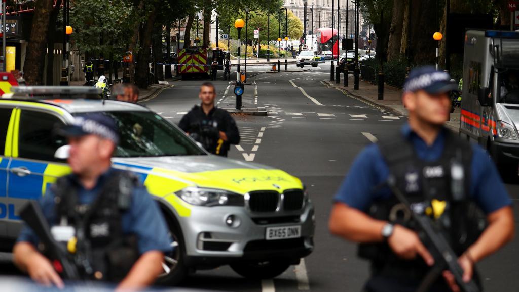Royaume-Uni: soupçon d'attaque terroriste devant le Parlement britannique