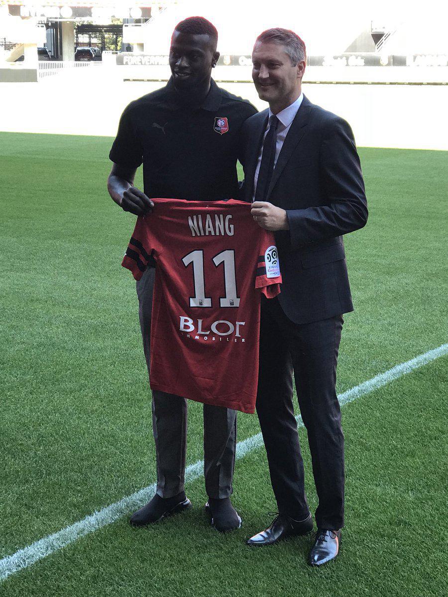 Rennes : le numéro de Mbaye Niang dévoilé 