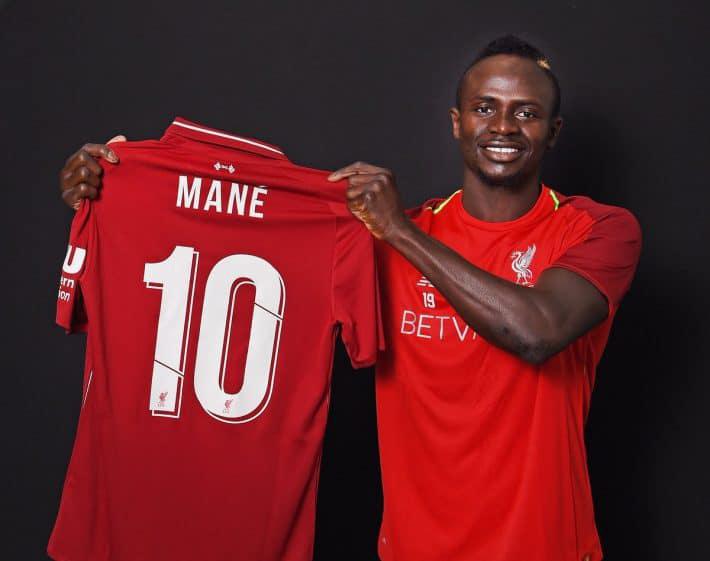 Ce beau geste de Sadio Mané rend le sourire à des enfants au Malawi