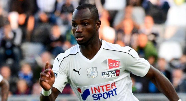 Vidéo: Moussa Konaté a commencé les entraînements