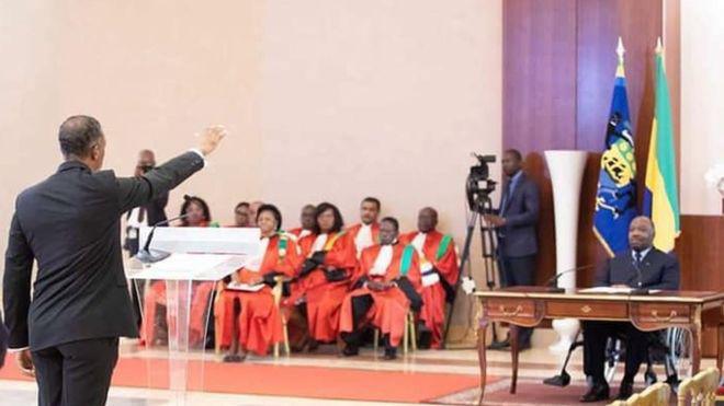 Le gouvernement gabonais prête serment devant Ali Bongo