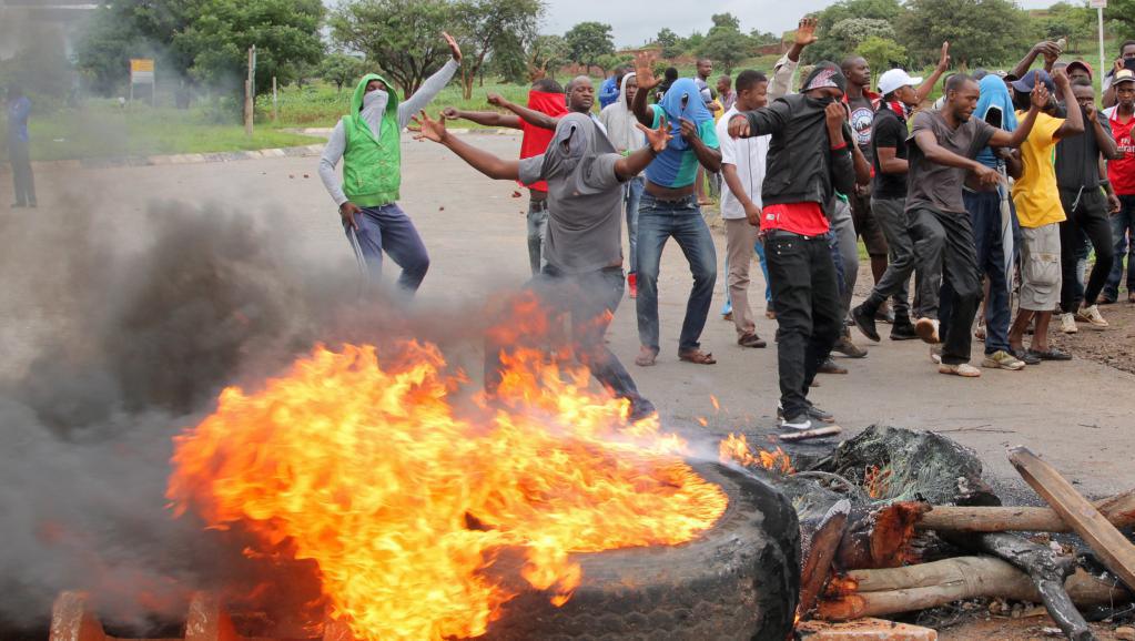 Zimbabwe : quels scénarios de sortie de crise?
