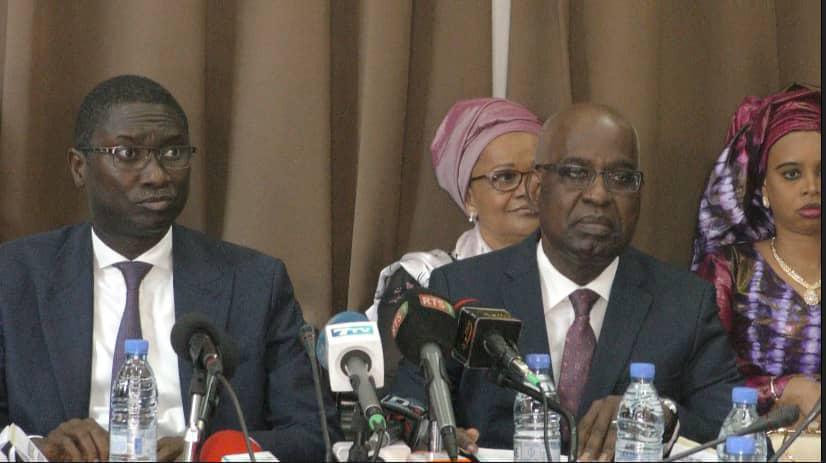 Me malick Sall à côté de son prédécesseur Imaila Madior Fall