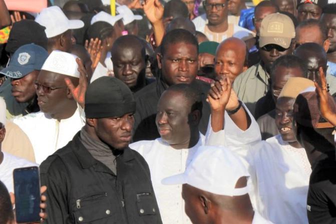 #SallGate - Après plus de 10 heures d'audition à la DIC, Aliou Sall sort exténué, remercie ses militants et s'en va