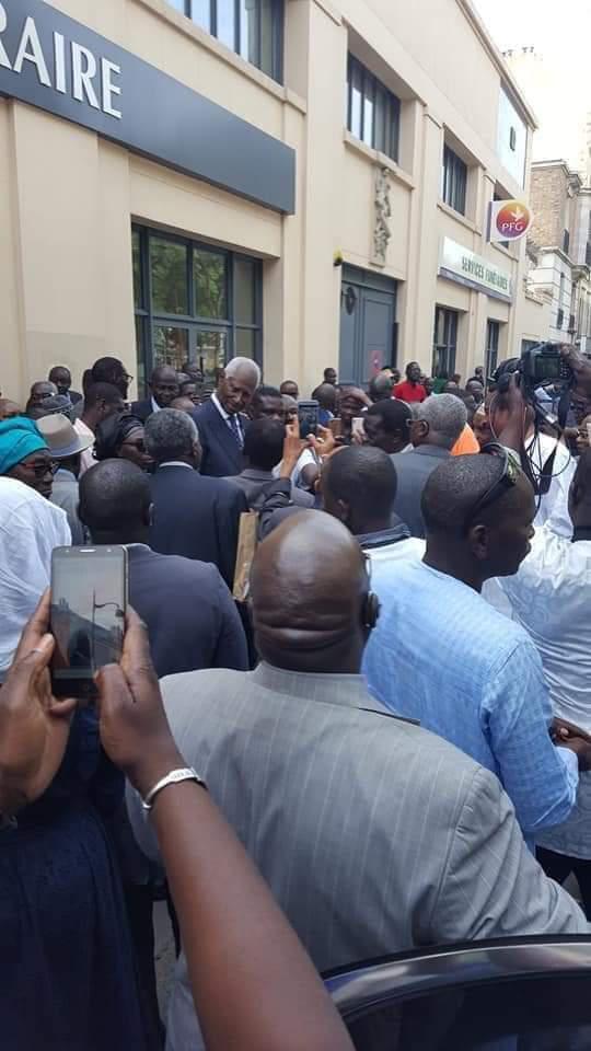 Paris - Levée du corps de Ousmane Tanor Dieng en images