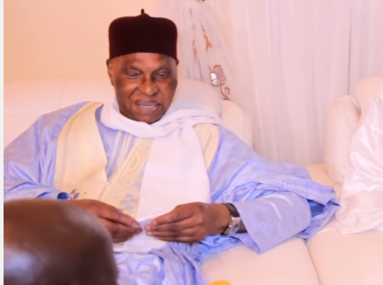 Me Wade annoncé chez le Khalife général des Mourides ce mercredi
