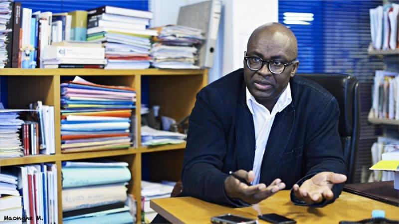 Un passeport diplomatique offert par le Sénégal à l'opposant camerounais Achille Mbembe