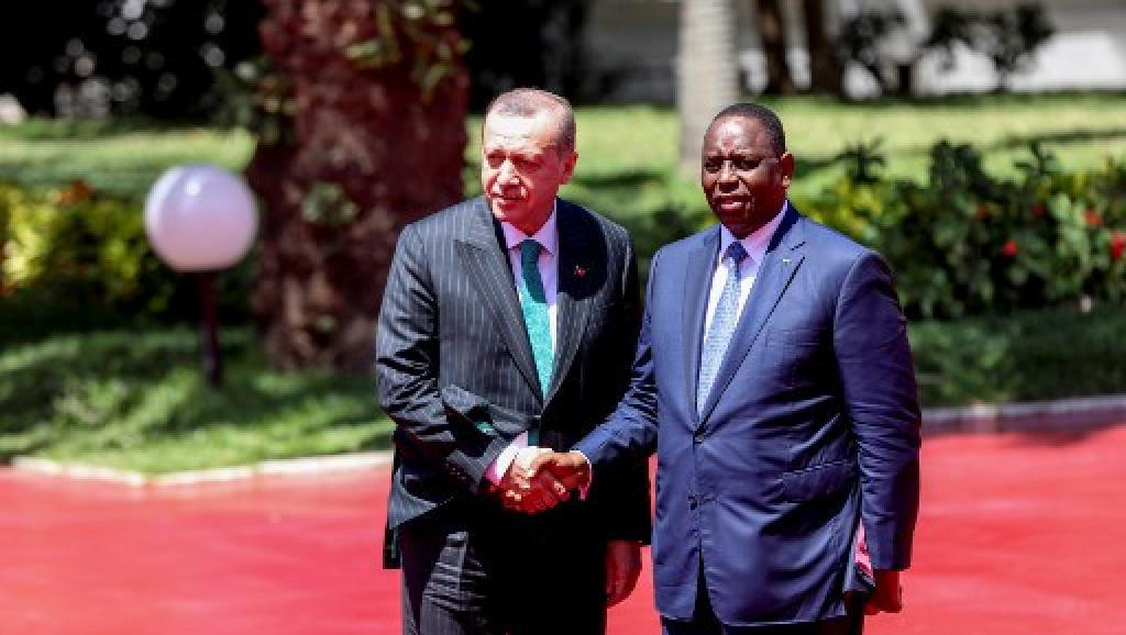 En visite au Sénégal, Erdogan arrive en terrain conquis