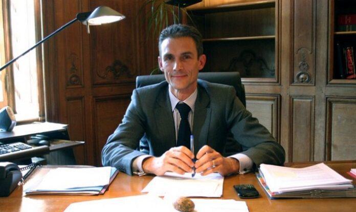 Retour du Visa d’entrée au Sénégal : l’ambassadeur de France à Dakar pense que ce n’est pas une bonne idée