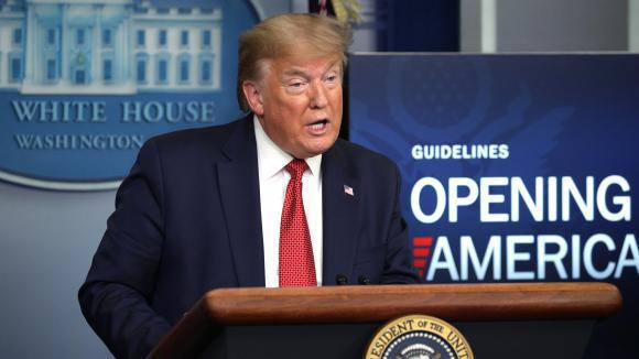 Trump exige "sa part" de l'accord de vente entre TikTok et Microsoft