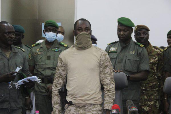 Transition au Mali: la CEDEAO donne un ultimatum à la junte