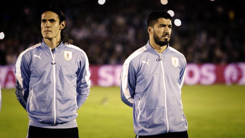 Libre de tout contrat, Cavani aurait contacté deux fois le Barça pour la succession de Suarez