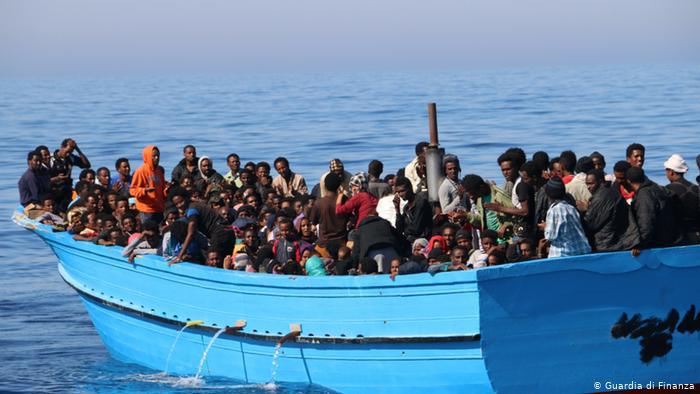 Émigration clandestine: deux (2) pirogues en mer avec à bord 186 migrants clandestins dont des femmes et des mineurs interceptées