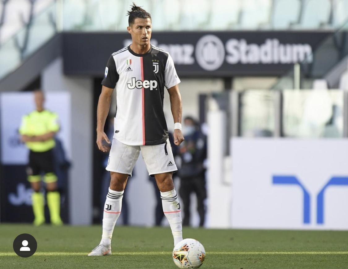 Le cours de l'action de la Juventus dévisse en bourse, après le test positif de Ronaldo