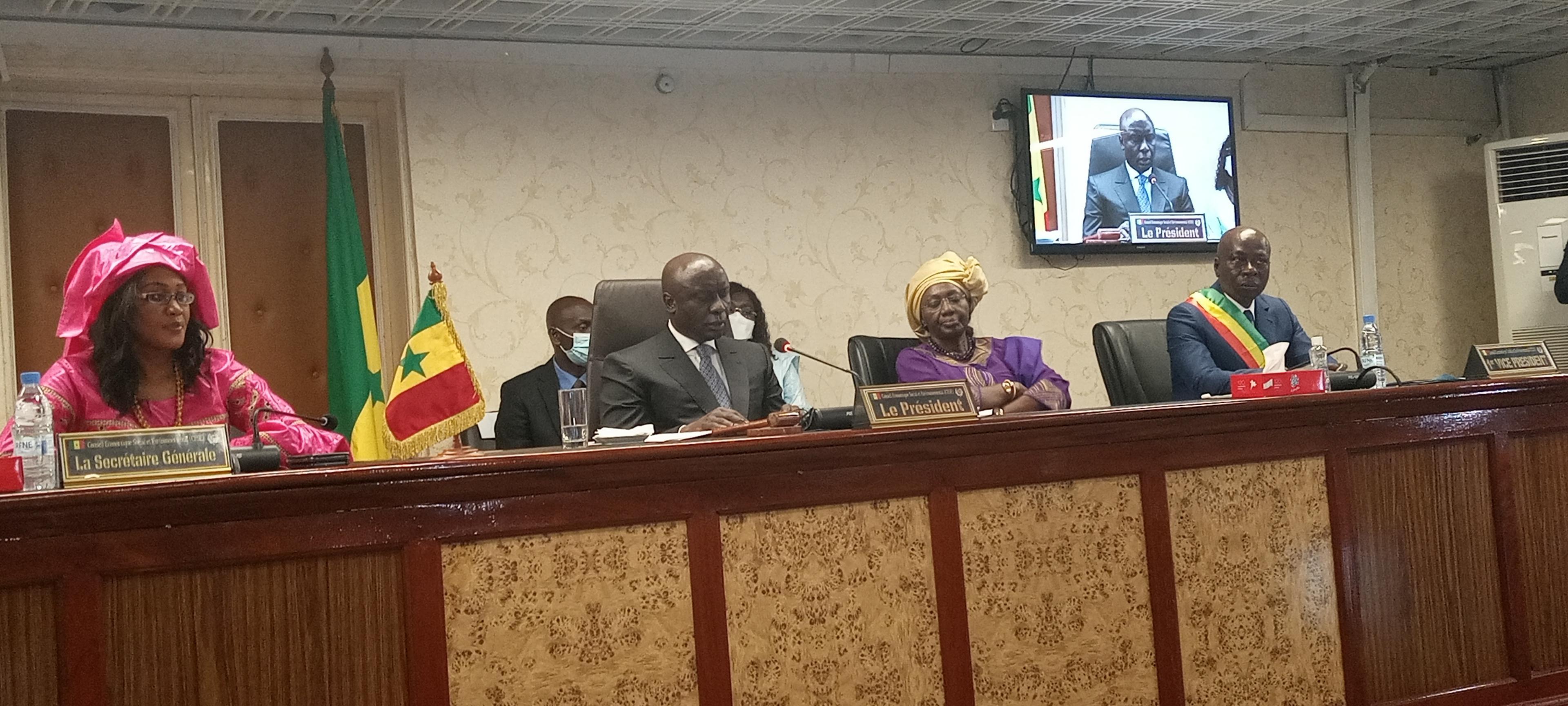 Passation de service CESE: Idy accuse Mimi Touré de ne lui avoir remis aucun document de sa gestion