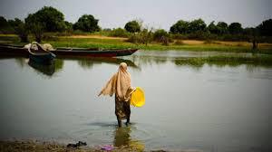 Tchad: des jihadistes attaquent pour la première fois une pirogue