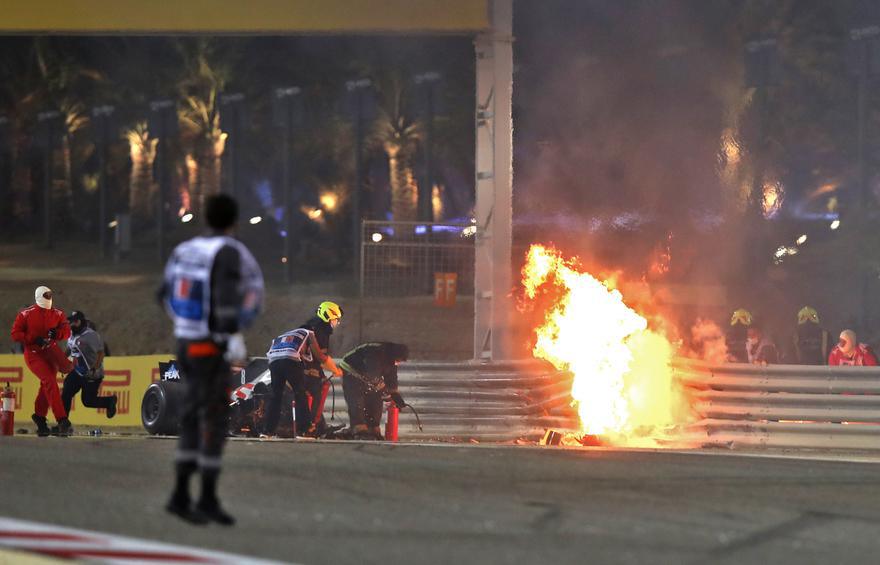 Formule 1: Romain Grosjean miraculé après un très violent accident lors du Grand Prix de Bahreïn