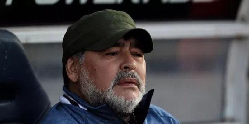 Alcool, solitude, paranoïa : les derniers jours de Maradona
