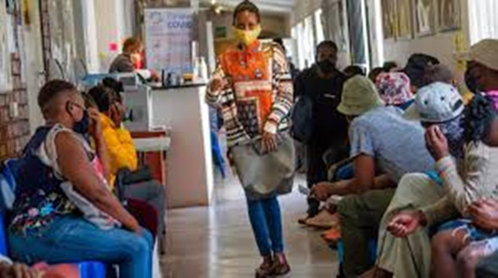 Covid-19: les hôpitaux sud-africains craignent d'être submergés par la seconde vague