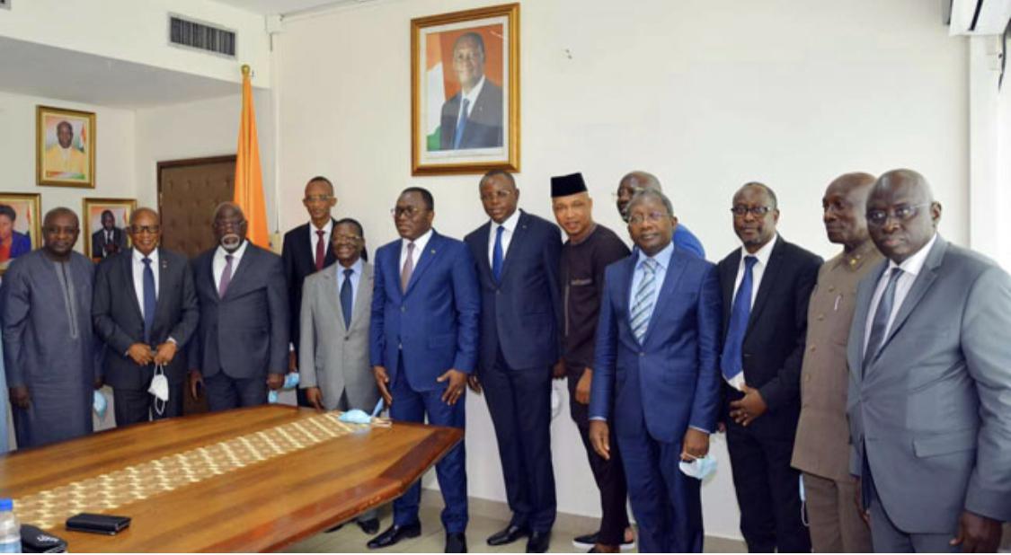 Présidence CAF: Augustin Senghor et l’Ivoirien Jacques Anouma pour une candidature unique