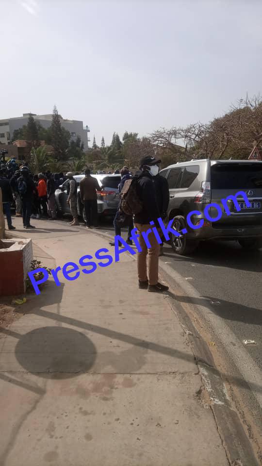 Direct-Cortège d'Ousmane Sonko : le GIGN entre en action, les gendarmes gazent encore la foule