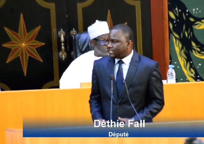 Déthié Fall va lancer sa formation politique le 28 mars prochain