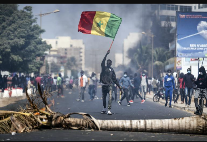 Affaire Sonko-Adji Sarr: pas de complot, mais plutôt «l'exploitation de la faiblesse ou l'imprudence d'un adversaire politique », selon Aliou Sow