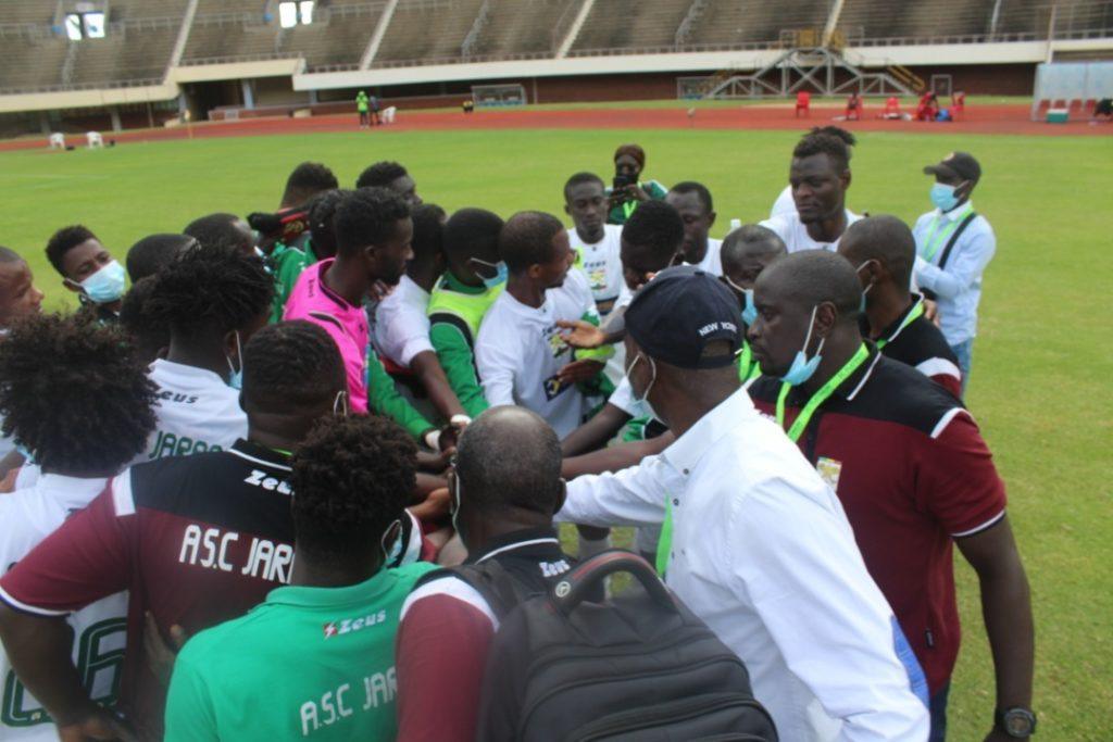 Agressions arbitres: la CAF sort le bâton contre le Jaraaf et le MC Alger