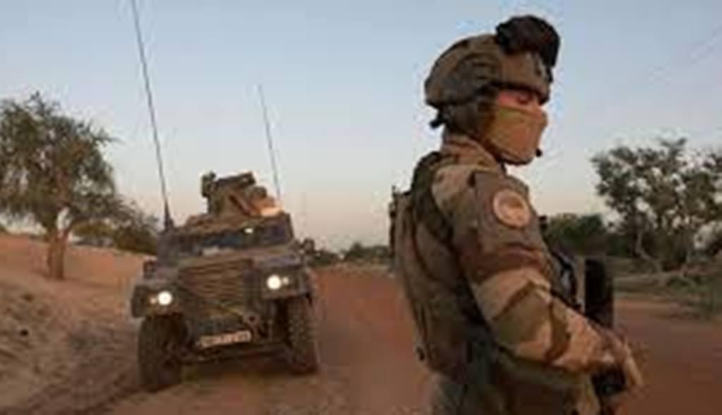 Mali : la force Barkhane frappée par une voiture piégée, plusieurs blessés