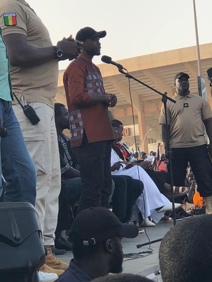Rassemblement contre le 3e mandat du M2D: une véritable démonstration de force de Sonko