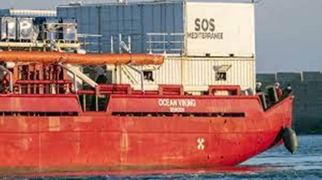 Plus de 700 migrants secourus durant le week-end en Méditerranée