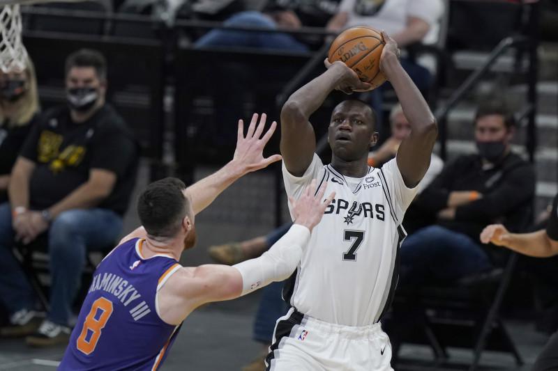 NBA : Gorgui Sy Dieng rejoint les Hawks Atlanta pour un an