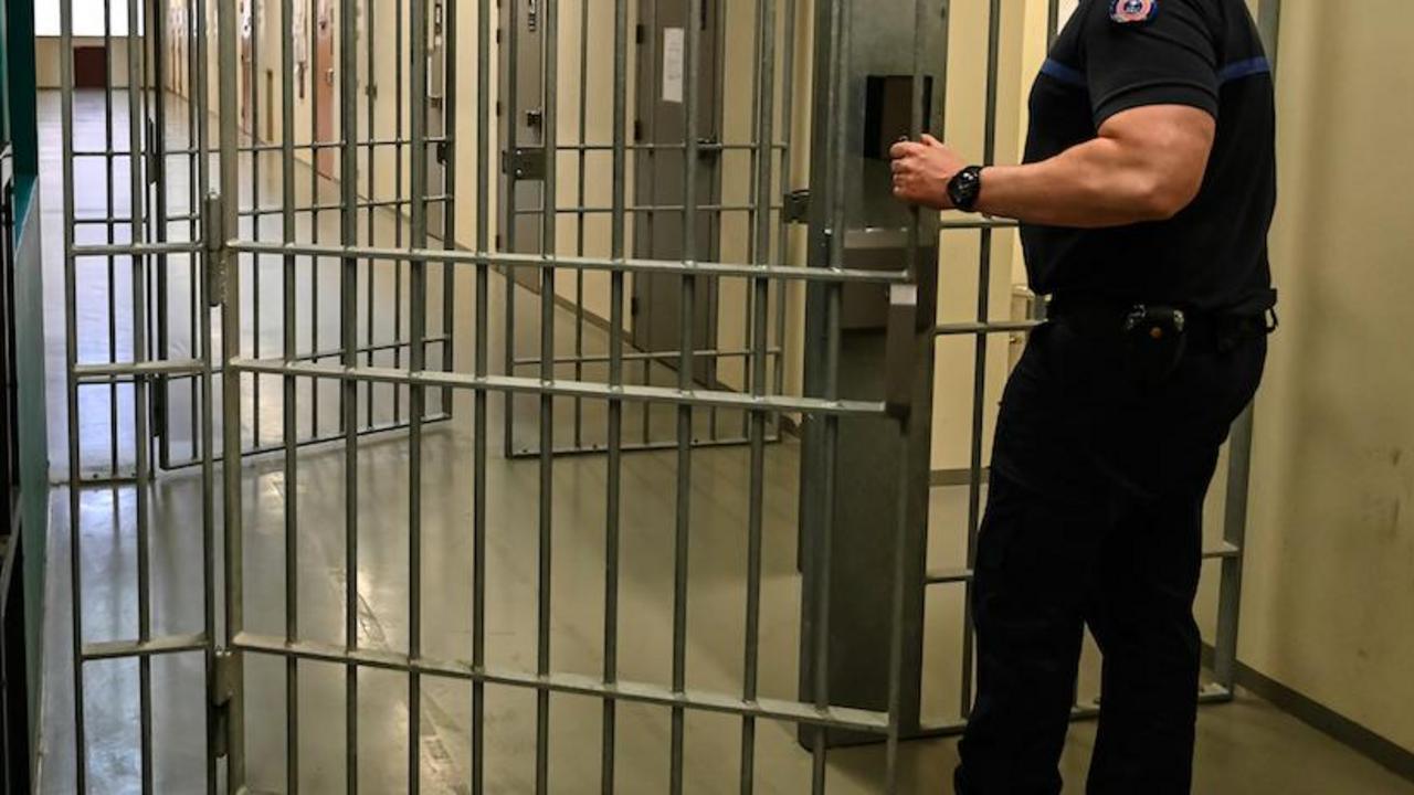 L'Iran a exécuté un homme arrêté pour meurtre à l'âge de 17 ans (justice)