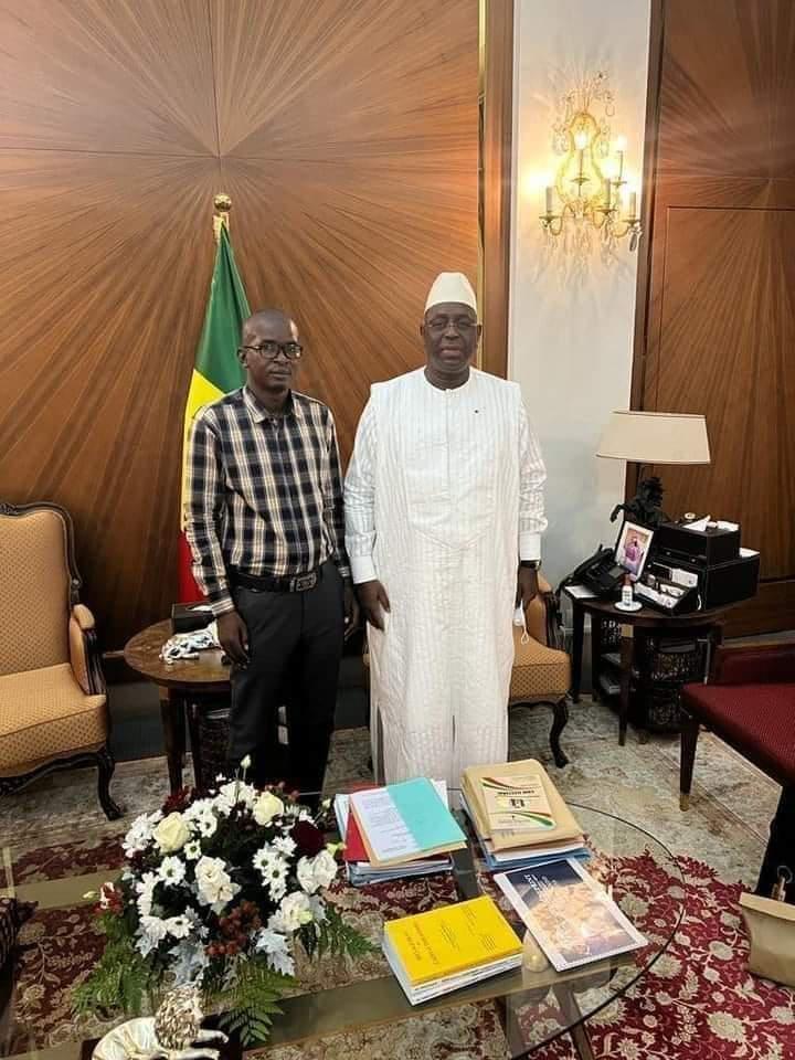 L’ex-mandataire de Yewwi Askan Wi de Matam reçu au Palais par Macky: une photo source de polémique